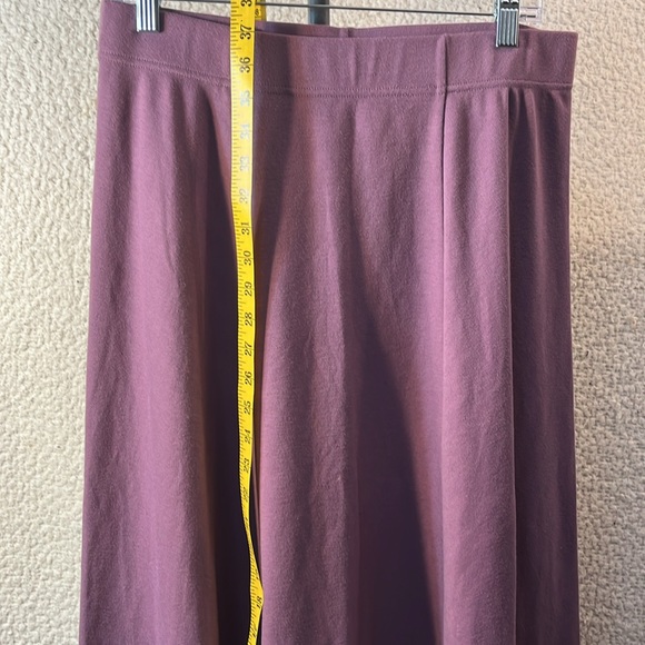 LUKASTYLE Women’s Long (Get Ready For Winter )🥶 Skirt - Picture 3 of 7